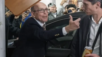 رد محمد صبحي الأول: “مش هقطع عيشه” بعد مقطع إهانة سائقه